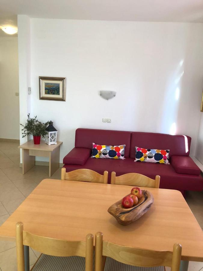 Apartments Punta Seline Exterior photo
